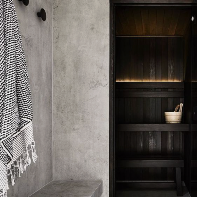 Black Sauna